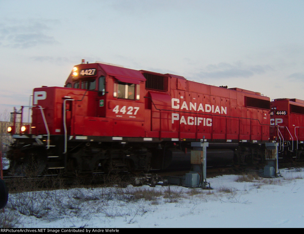 CP 4427 leads the GM42 "Lake Patrol" back home after a long day